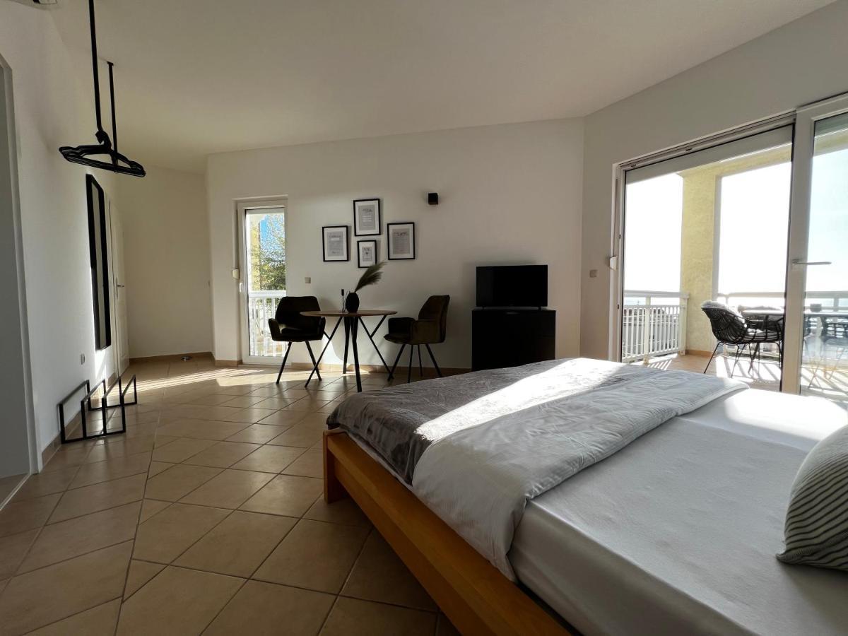Kavajin Rooms ดูเช ภายนอก รูปภาพ